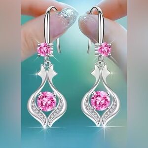 Elegant Pink and Silver Drop Earrings H44